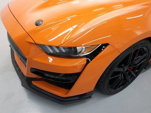 Used 2021 Ford Mustang Shelby GT500 w/ Technology Package image 16