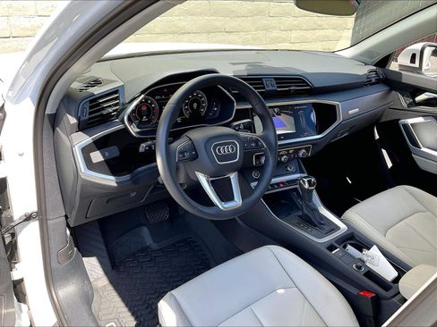 Used 2021 Audi Q3 2.0T Premium Plus w/ Premium Plus Package AWD/4WD image 14
