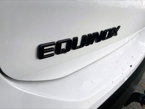 Used 2021 Chevrolet Equinox LS w/ LPO, Blackout Package FWD image 9