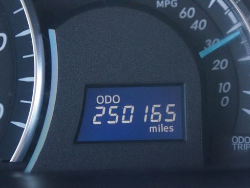 Used 2012 Toyota Camry XLE w/ Leather Pkg image 4