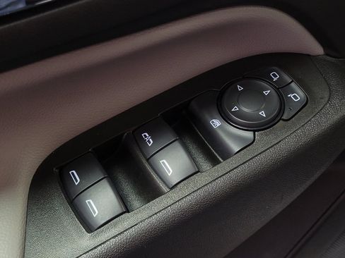 Used 2024 Chevrolet Equinox LT FWD image 27