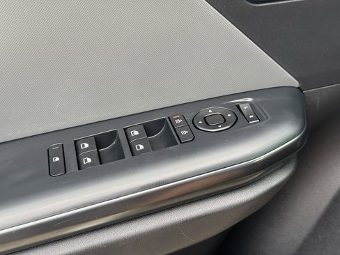 Used 2025 Kia K4 image 31