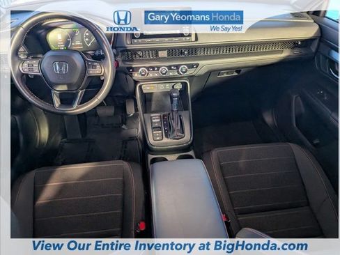 Used 2025 Honda CR-V Sport image 18