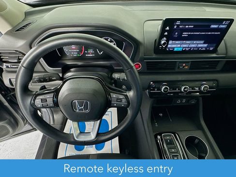 Used 2025 Honda Pilot EX-L image 14