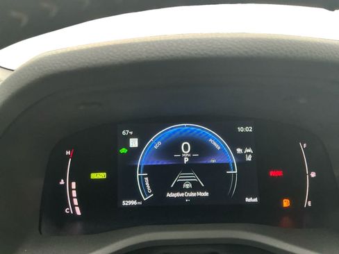 Used 2025 Toyota Camry SE FWD image 16