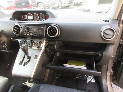 Used 2012 Scion xB image 25