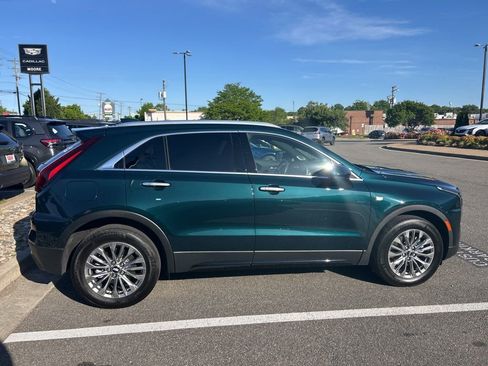 Used 2024 Cadillac XT4 Premium Luxury w/ Technology Package AWD/4WD image 2