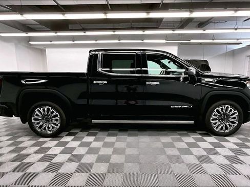Used 2024 GMC Sierra 1500 Denali Ultimate AWD/4WD image 15