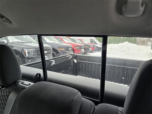 Used 2022 Toyota Tacoma SR5 image 29