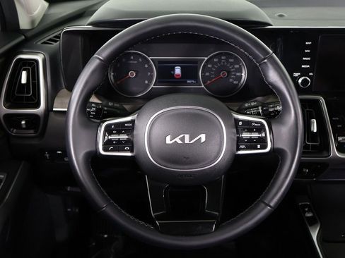 Used 2023 Kia Sorento EX w/ Panoramic Sunroof Package FWD image 45
