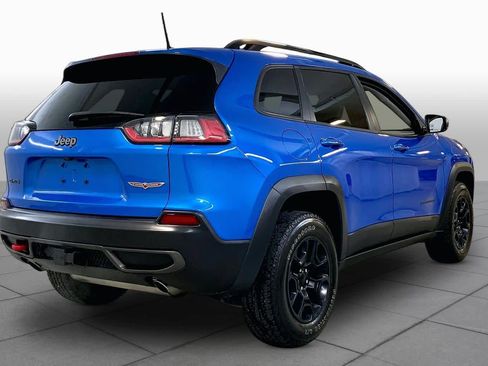 Used 2022 Jeep Cherokee Trailhawk w/ Premium Leather Package AWD/4WD image 12