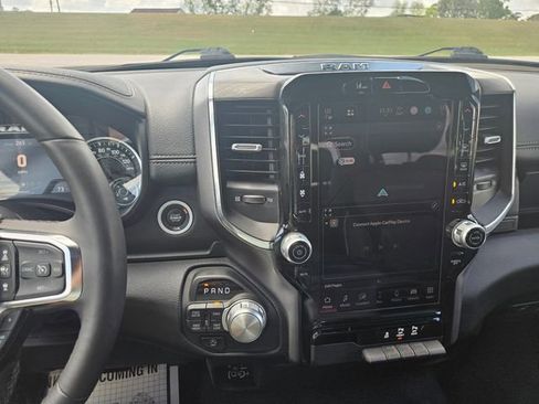 Used 2025 RAM 1500 Laramie image 17