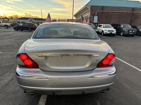 Used 2007 Jaguar X-TYPE 3.0 image 3