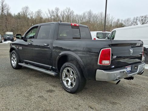 Used 2016 RAM 1500 Laramie w/ Convenience Group image 8