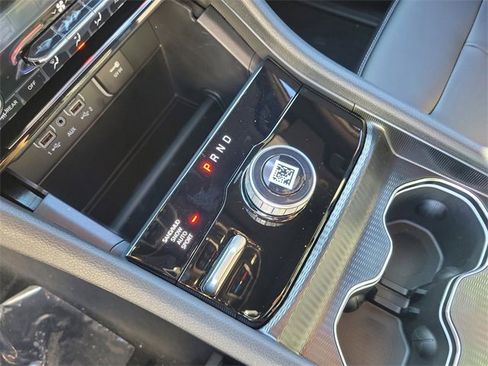 New 2025 Jeep Grand Cherokee L Limited image 30