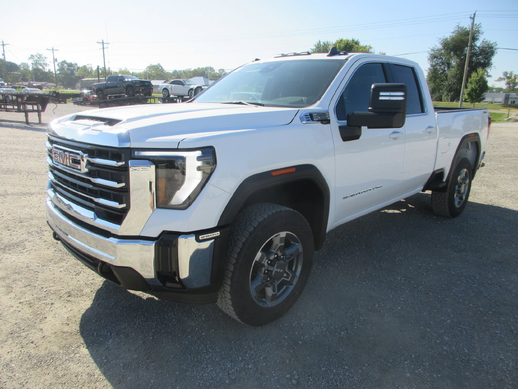 New 2026 GMC Sierra 2500 SLE w/ SLE Value Package; AWD/4WD image 11