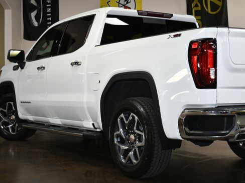 Used 2023 GMC Sierra 1500 SLT w/ SLT Premium Plus Package AWD/4WD image 55