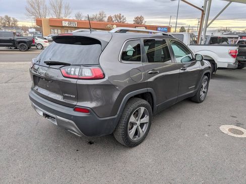 Used 2019 Jeep Cherokee Limited w/ Trailer Tow Group AWD/4WD image 7