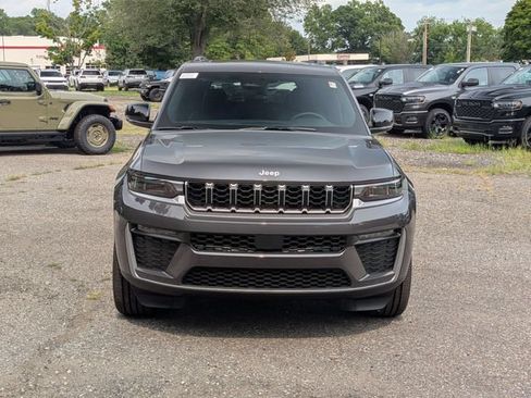 New 2026 Jeep Grand Cherokee Limited AWD/4WD image 8
