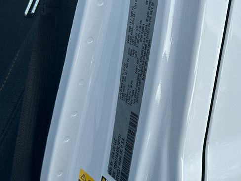 Used 2024 Jeep Gladiator Sport image 20