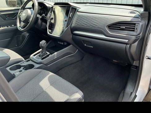 Certified 2025 Subaru Forester Premium AWD/4WD image 9