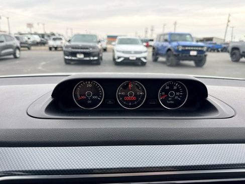 Used 2013 Volkswagen Beetle 2.0T image 24