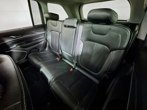 Used 2023 Jeep Grand Cherokee 30th Anniversary image 22