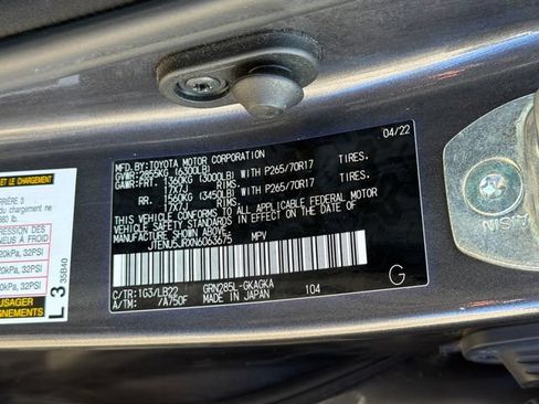 Used 2022 Toyota 4Runner SR5 Premium AWD/4WD image 30