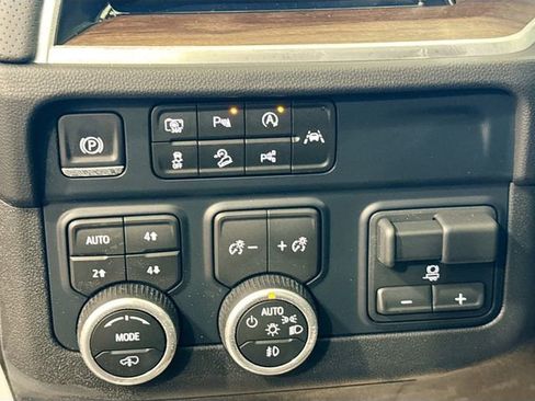 New 2026 Chevrolet Tahoe High Country AWD/4WD image 11