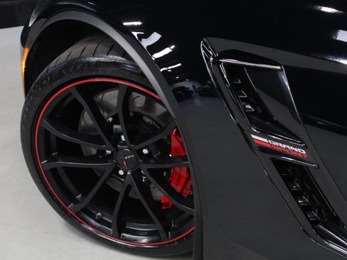 Used 2019 Chevrolet Corvette Grand Sport RWD image 27