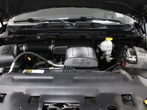 Used 2020 RAM 1500 Classic Warlock w/ Electronics Group AWD/4WD image 10
