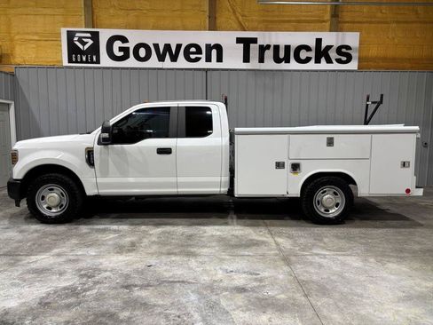 Used 2019 Ford F350 XL w/ Power Equipment Group RWD image 2