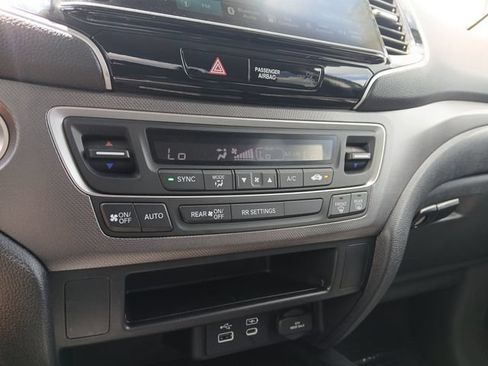 Certified 2025 Honda Ridgeline Sport image 22