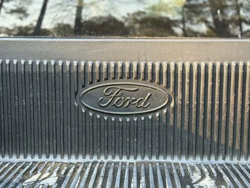 Used 2018 Ford F150 XLT w/ Equipment Group 302A Luxury image 15