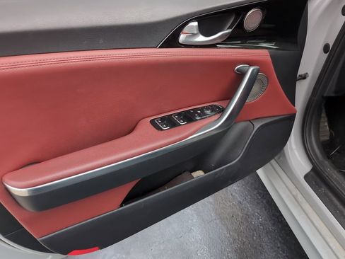 Used 2023 Kia Stinger GT-Line w/ Sun & Sound Package image 9