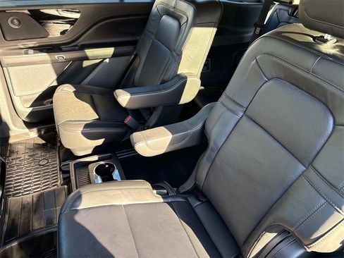 Used 2024 Lincoln Aviator Reserve w/ Jet Package image 12