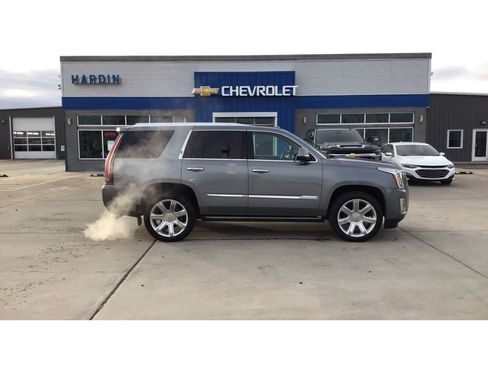 Used 2020 Cadillac Escalade Premium Luxury image 7