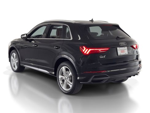 Used 2024 Audi Q3 2.0T Premium Plus w/ Premium Plus Package image 3