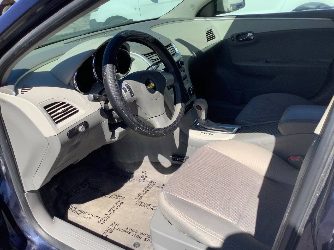 Used 2011 Chevrolet Malibu LS FWD image 22