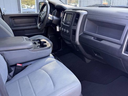 Used 2018 RAM 1500 Express AWD/4WD image 14