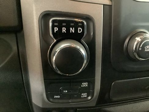 Used 2015 RAM 1500 Express AWD/4WD image 12