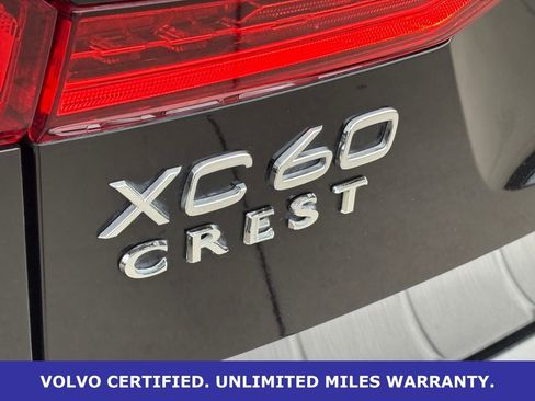 Certified 2024 Volvo XC60 B5 Plus w/ Protection Package Premier AWD/4WD image 10