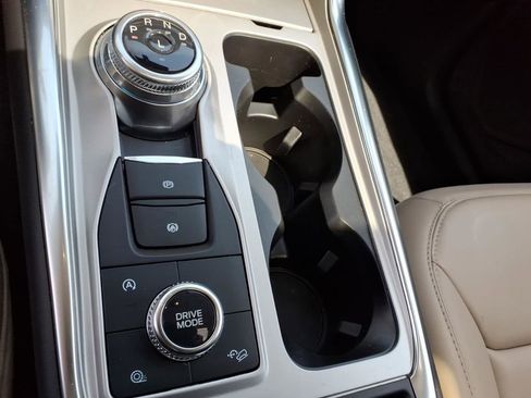 Certified 2023 Ford Explorer XLT w/ Equipment Group 202A AWD/4WD image 23