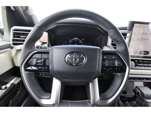 Used 2025 Toyota Sequoia Capstone w/ Tow Technology Package AWD/4WD image 15