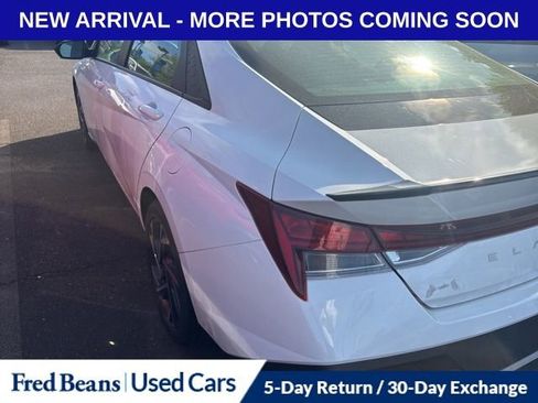Used 2025 Hyundai Elantra SEL image 7