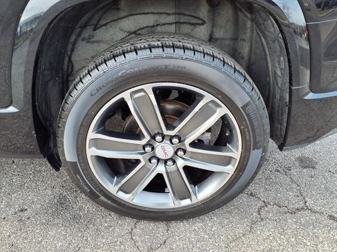 Used 2018 GMC Acadia Denali w/ Technology Package image 39