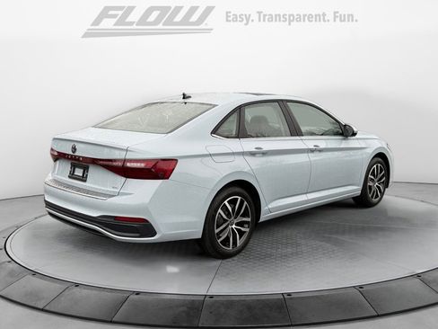 New 2026 Volkswagen Jetta SE image 7