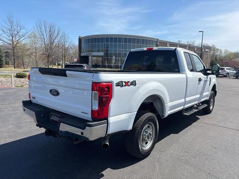 Used 2019 Ford F250 XL w/ XL Value Package AWD/4WD image 3