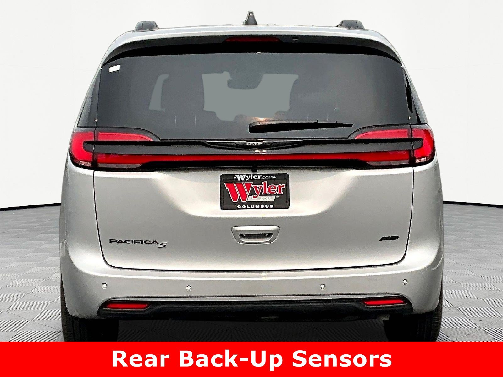 Used 2026 Chrysler Pacifica Select w/ S Appearance Package AWD/4WD image 5
