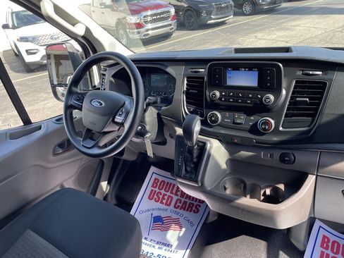 Used 2023 Ford Transit 250 Low Roof AWD image 2